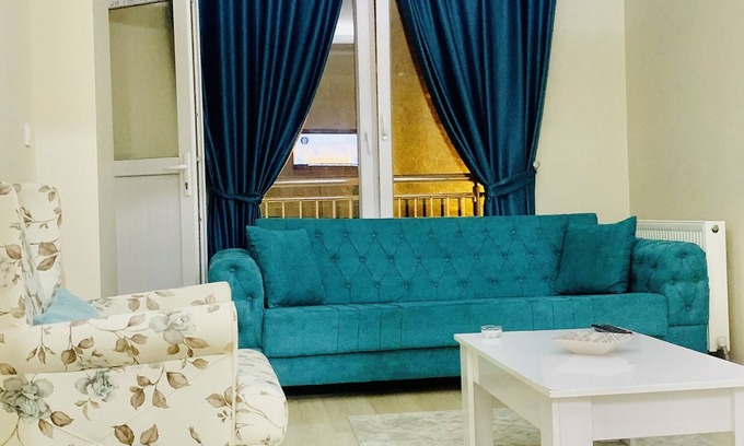 Esenyurt House | Esenyurt Meydanda 2+1 Balkonlu Daire (No:3)