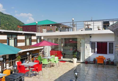 Naddi Hotel | Ess & Bee Resorts