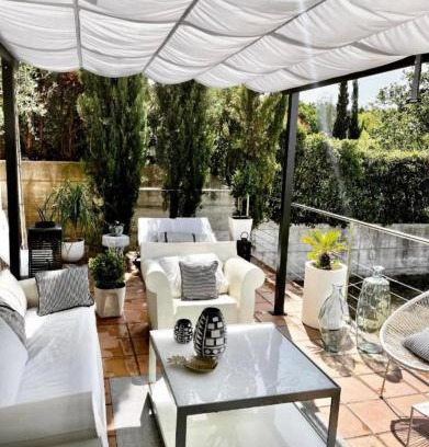 Gorraiz House | Estilosa casa golf