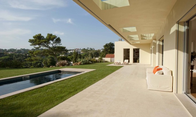 Estoril House | Estoril Modern Villa, heated pool, 800m to the beach, excluvise área