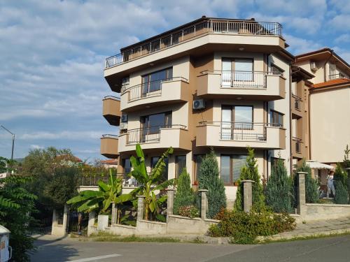 Tsarevo House | Estreya