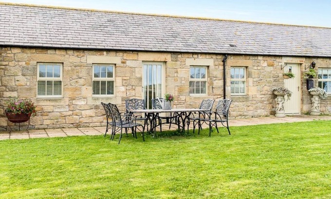 South Charlton House | Estuary View Cottages