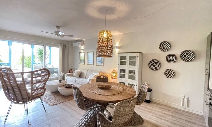 Maho Apartment | Et Voilà!, beautiful 1 bedroom apartment on the beach!