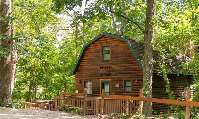 Killbuck Cabin | Ethan's Retreat: Cozy cabin getaway w/hot tub, private & pet-friendly!