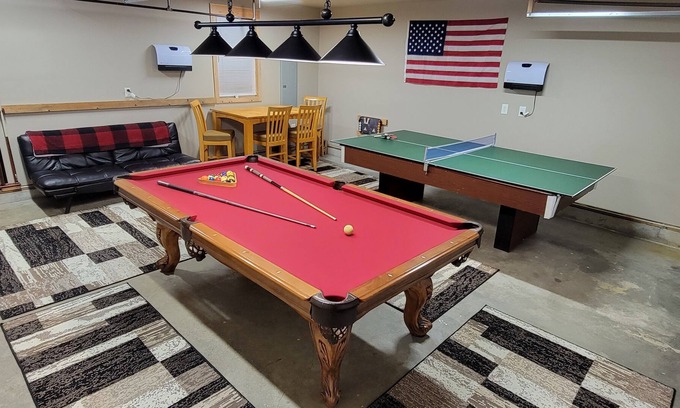 Lewis County House | Ethel House-Spacious, Quiet Home w/Pool Table/Game Room and large backyard