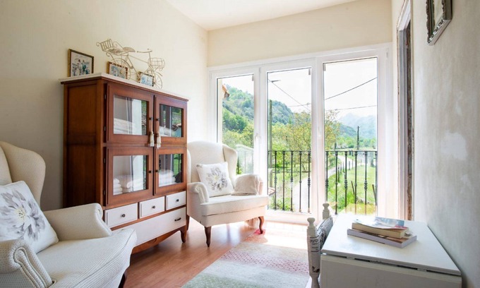 San Juan de Parres House | Ethel's House in Northern Spain VV-2427-AS