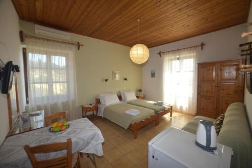 Mithimna Apartment | Evanthia Toroz Rooms & Studios