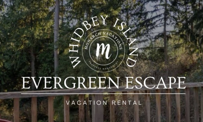 Clinton House | Evergreen Escape I Whidbey Island I One 1 full acre of land