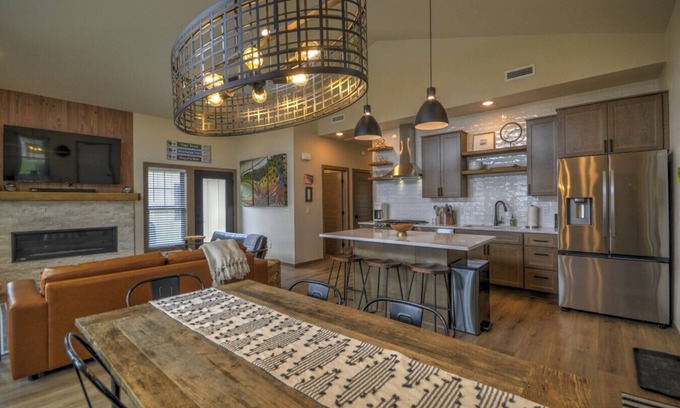 Red Lodge Apartment | Evergreen Retreat Red Lodge