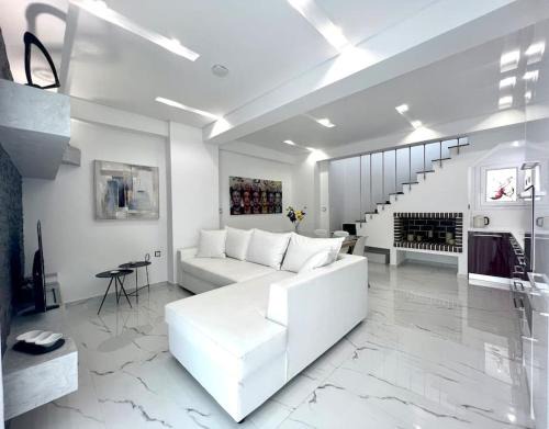 Ampelokipoi Apartment | Evilion Maisonette in Athens