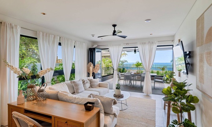 Brighton Condo | Exceptional Beachfront Condo - Allure 101