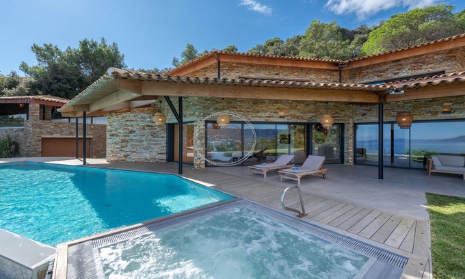 Cap Benat Villa | EXCEPTIONAL VILLA IN CAP BÉNAT
