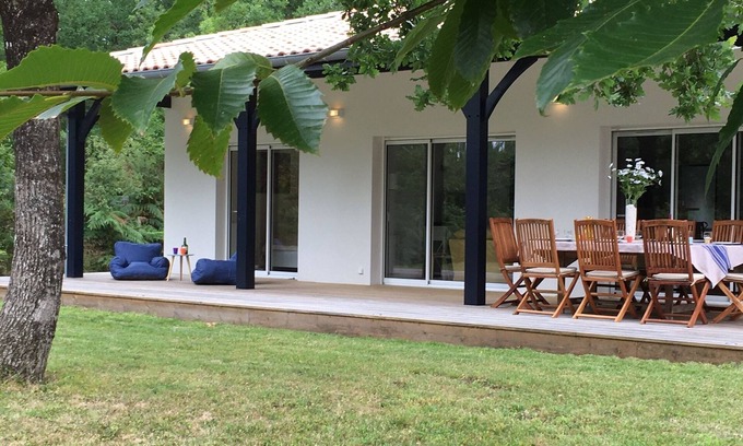 Lege-Cap-Ferret Villa | EXCEPTIONAL VILLA MARGUERITE, HIGH STANDING, QUIET ON THE EDGE OF THE FOREST