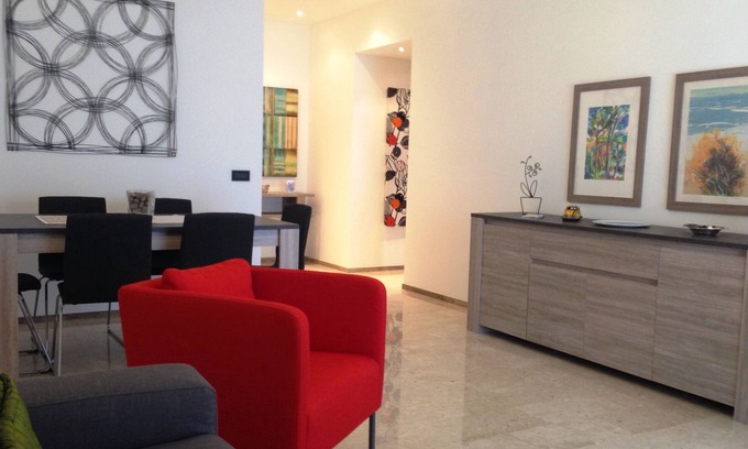Corsico Apartment | Exclusive apartment of 120 sqm, 4-6 sleeps, private parking