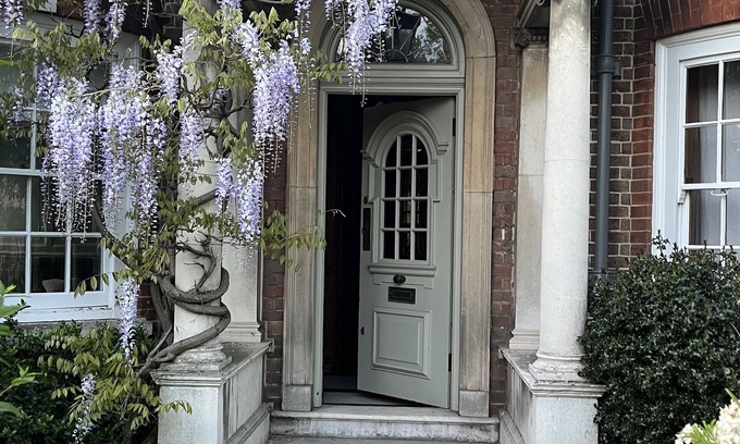 Kensal Green House | Exclusive Apartment with terrace, garage, gym in Georgian Residence well located