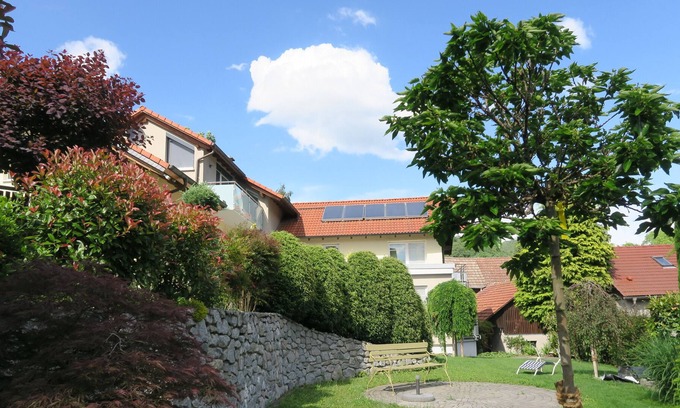 Bensheim Apartment | Exclusive spacious studio apartment