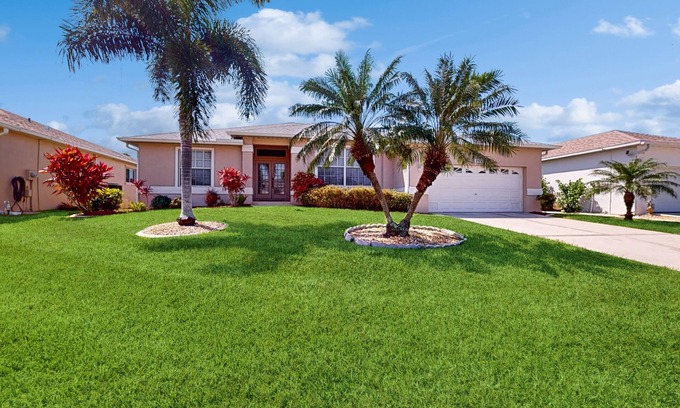 Biggar Villa | Exclusive Wellington Lakes Waterfront Home with Private Pool, Lake Views, & WiFi