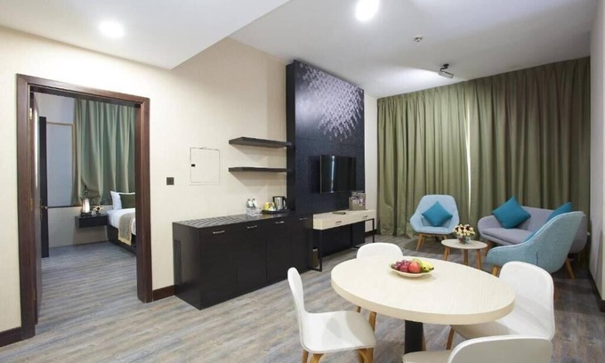 Al Khan Apartment | Executive Suite Al Khan Beach By Luxury Bookings