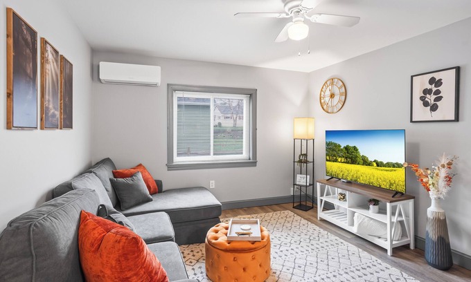 Hummelstown Apartment | Executive Suite near Hospitals and University, pet-friendly