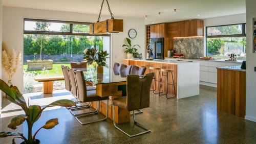 Prebbleton House | Expansive Luxury Country Escape