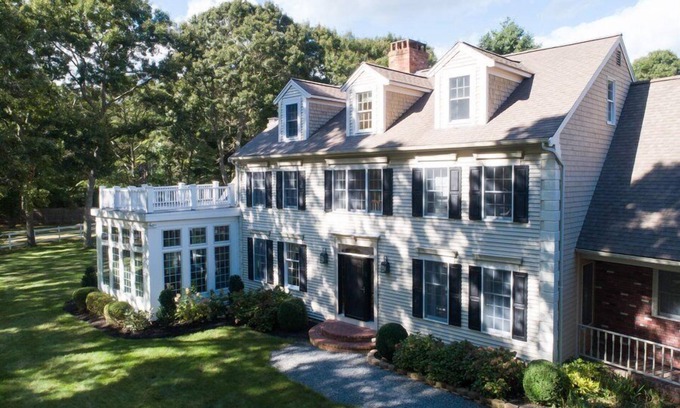 Sandwich House | Expansive Sandwich Retreat With Heated Pool, Volley Ball Court RPAM063