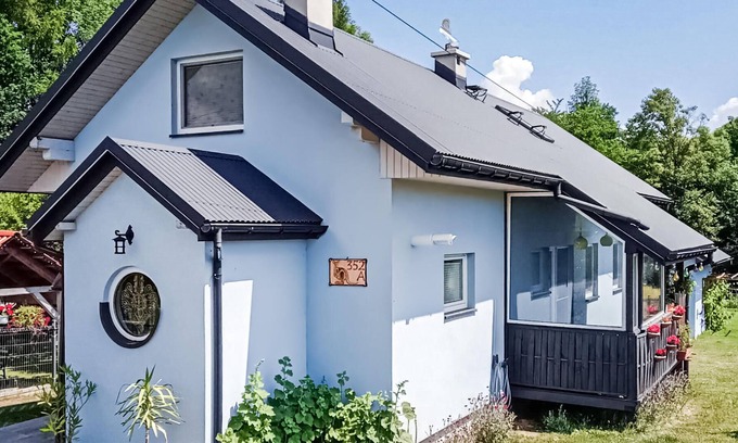 Spytkowice Apartment | Experience a wonderful nature vacation in the countryside with mountain views and swimming pool.