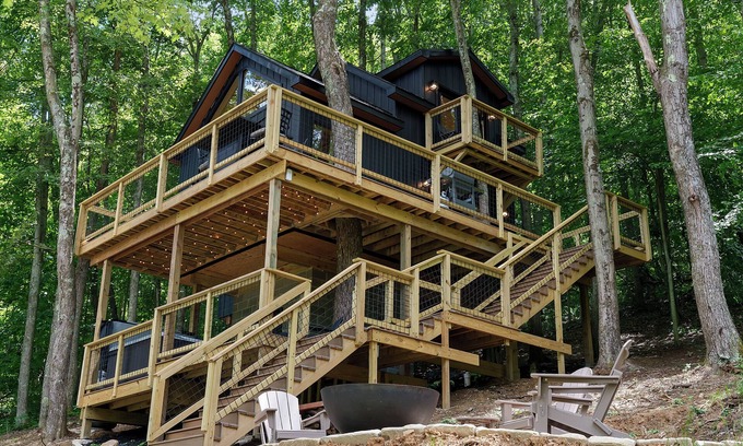 Logan Cabin | Experience Elevated Living: Upscale Treehouse Cabin in Hocking Hills on 20 acres