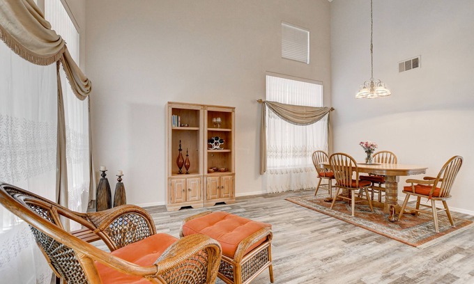 Elkhorn House | Experience Las Vegas!