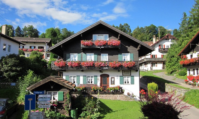 Bad Kohlgrub Apartment | Experience relaxing days in our newly furnished * apartment