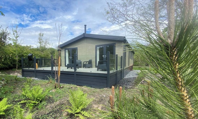 Clitheroe Ski Chalet | Experience the ultimate retreat in this stunning woodland lodge.