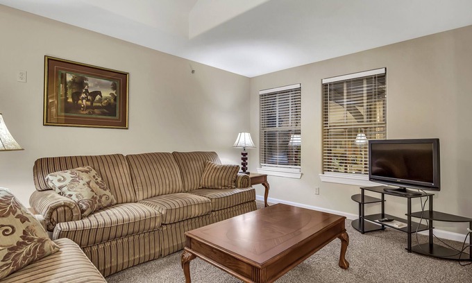 Blue Eye Condo | Experience True Peace at this Quaint Condo located at Morningside Resort!