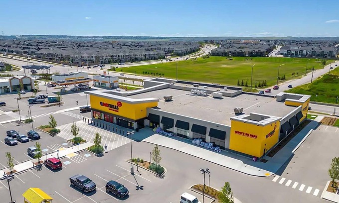 Northwest Calgary House | Explore Calgary from Our Modern B&B in Carrington