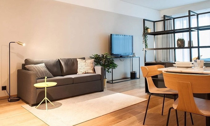 Jewish Quarter House | Explore Downtown Antwerp! 4 Large Units w/Kitchen! Covered Parking, Bike Rental