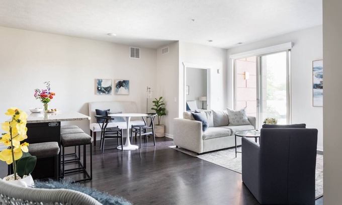 Traverse City Condo | Explore Food & Wine from TART Trail - Pet Friendly