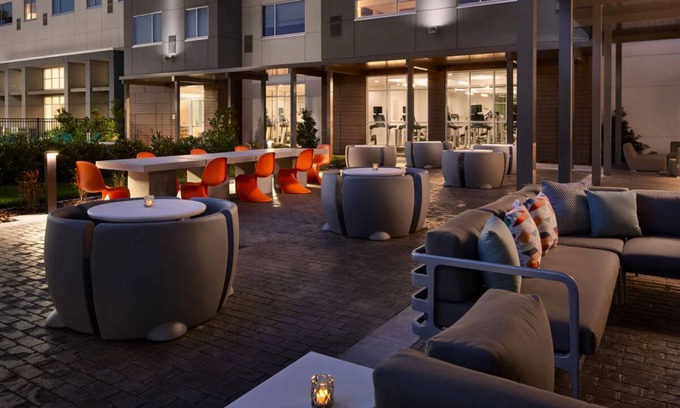 Williamsburg House | Explore Orlando From This Convenient Home Base! 3 Convenient Units Near SeaWorld