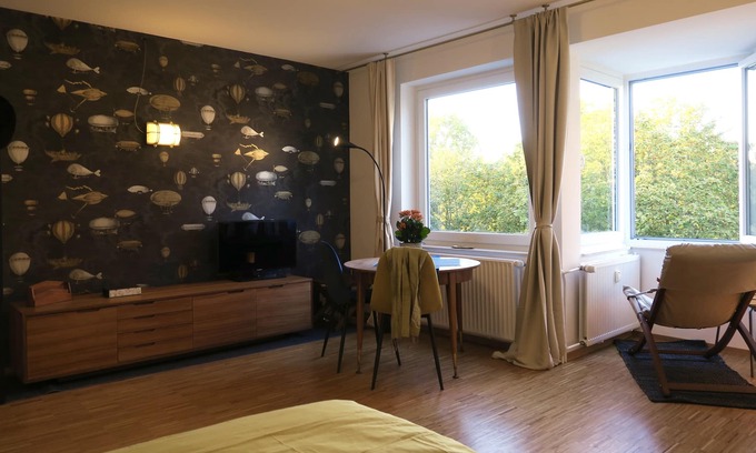 Oberbilk Apartment | Explorer apartment, retreat in the city