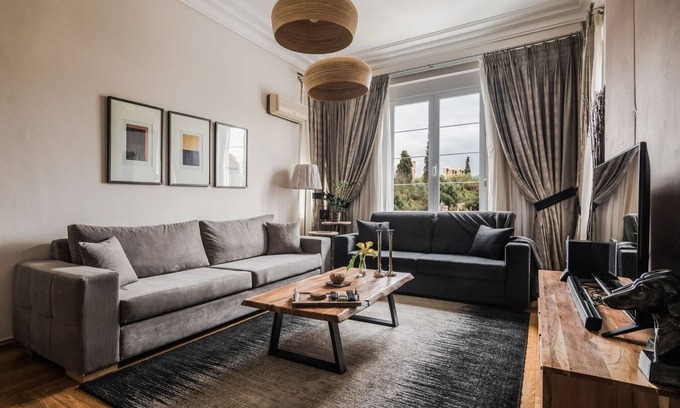 Makrigianni Villa | Exquisite Athens Apartment | 3 Bedrooms | Apartment Susanoo