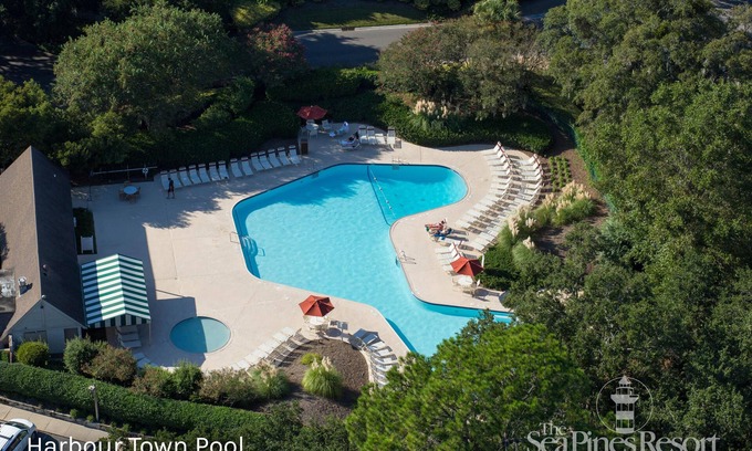 Palmetto Dunes House | Exquisite, spacious 6-Bdrm Home beautifully-updated getaway close to south beach