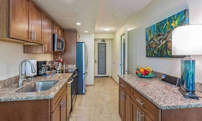 Princeville Resort | Exquisite View Studio Sleeps 4 - Walk to the Beach