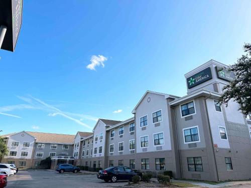 Greenway Plaza-Upper Kirby Hotel | Extended Stay America Suites - Houston - Med Ctr - Greenway Plaza