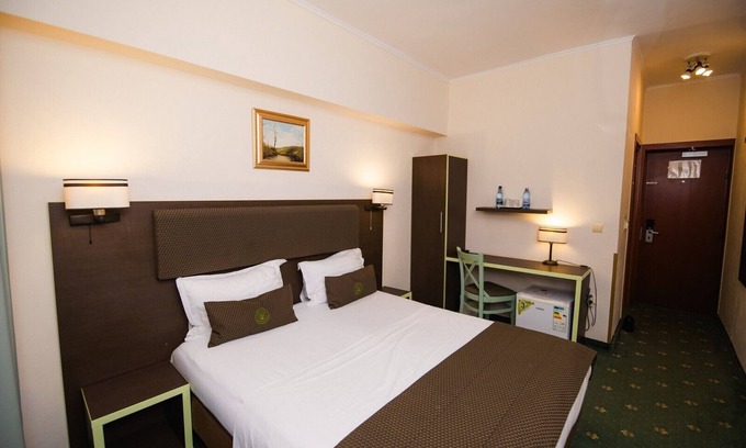 Bradu Hotel | Fântânița Haiducului