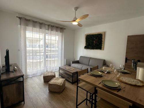Cros-de-Cagnes Apartment | F1 Cozy, 150m de la mer