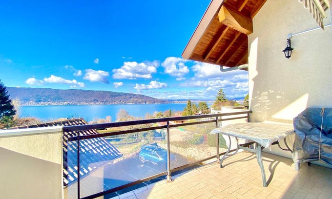 Veyrier-du-Lac Apartment | F3 lumineux avec terrasse, parking et WiFi à Veyrier-du-Lac - FR-1-432-81