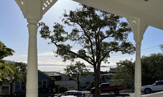 Sausalito Cottage | FAB VIEWS of San Francisco Bay with Spacious Porch!!!