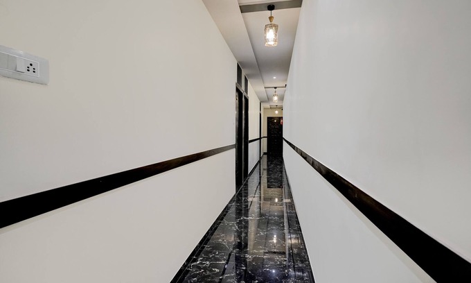 Sakinaka Hotel | FabExpress Golden Sands inn