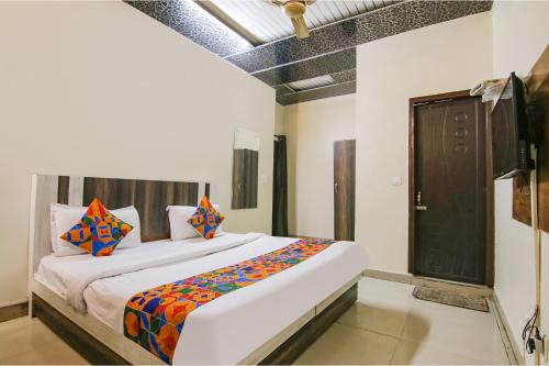 Mohali Hotel | FabExpress HC King