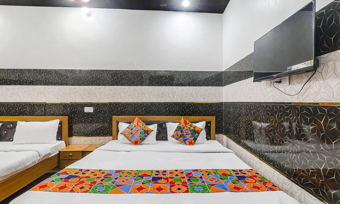 Faizabad Hotel | Fabexpress Milan Palace