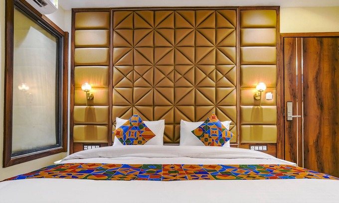 Indore Hotel | Fabhotel Benchmark