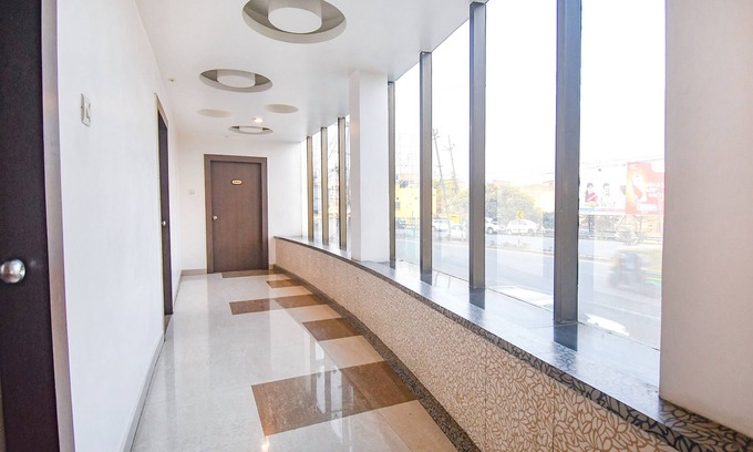 Ranchi Hotel | Fabhotel Emerald