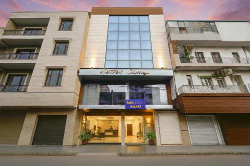 Patel Nagar Hotel | FabHotel Galaxy - Nr Patel Nagar Metro